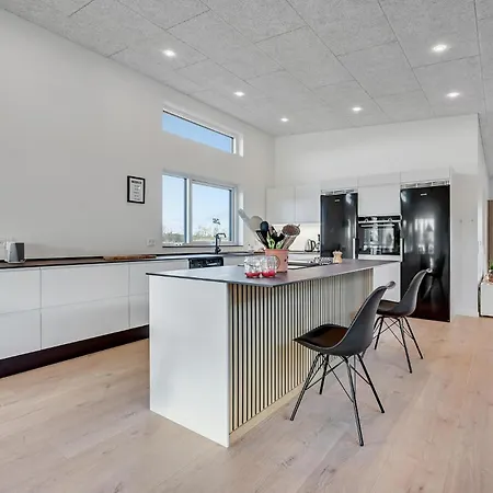 Lovely In With Wifi Hébergement de vacances