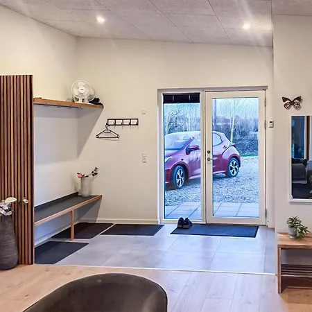 Casa vacanze Lovely In With Wifi Spottrup